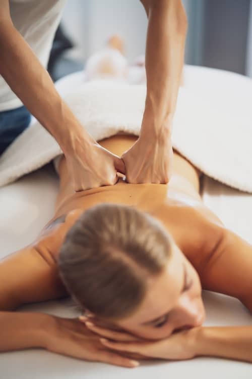therapeutic-massage-U5USC65